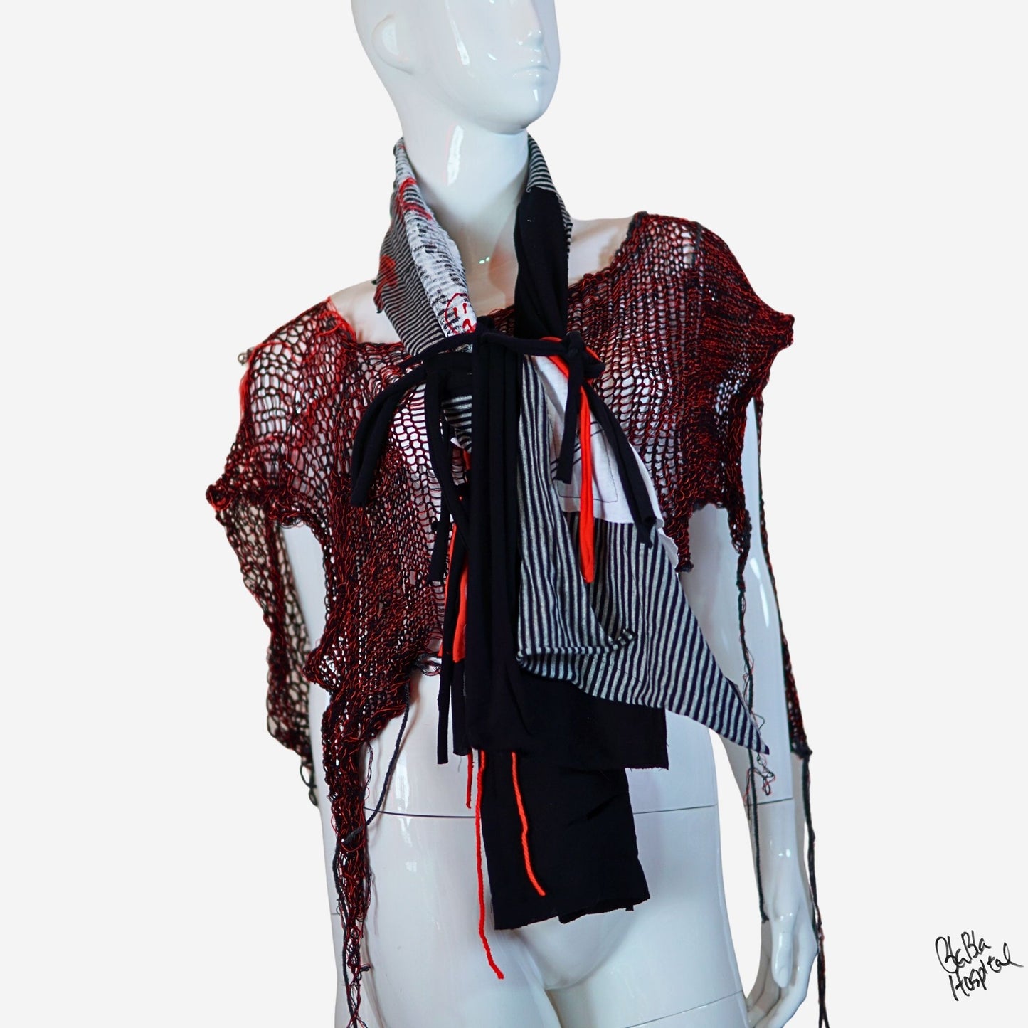 Face No.004 | Fabric Art  Greyx Black border Design – Black Scarf