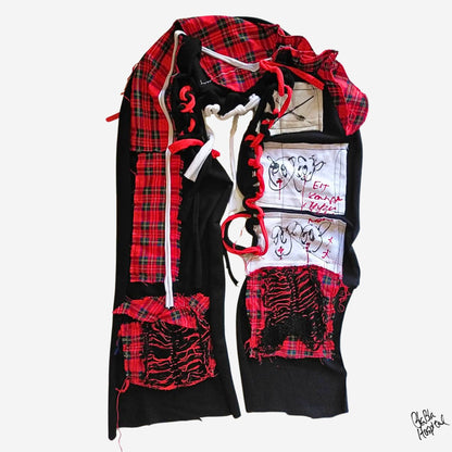 Face No.003 | Fabric Art  Red Tartan Design – Black Scarf