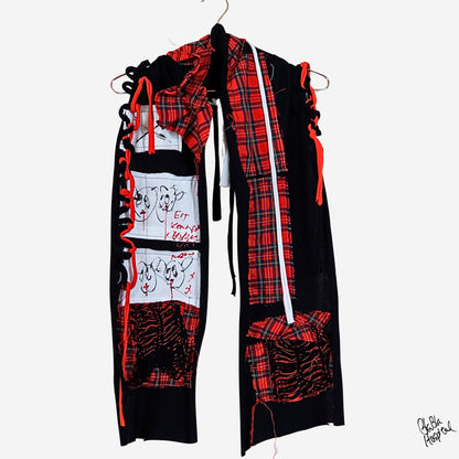 Face No.003 | Fabric Art  Red Tartan Design – Black Scarf