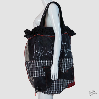 Carry the Whole Blabla World 00.3 | Yarn Ghosts - Art Tote Bag