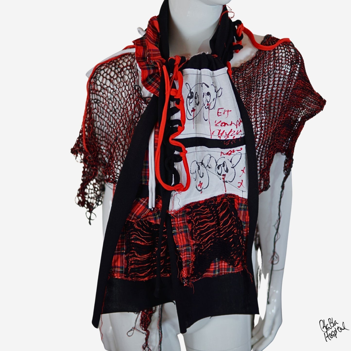 Face No.003 | Fabric Art  Red Tartan Design – Black Scarf