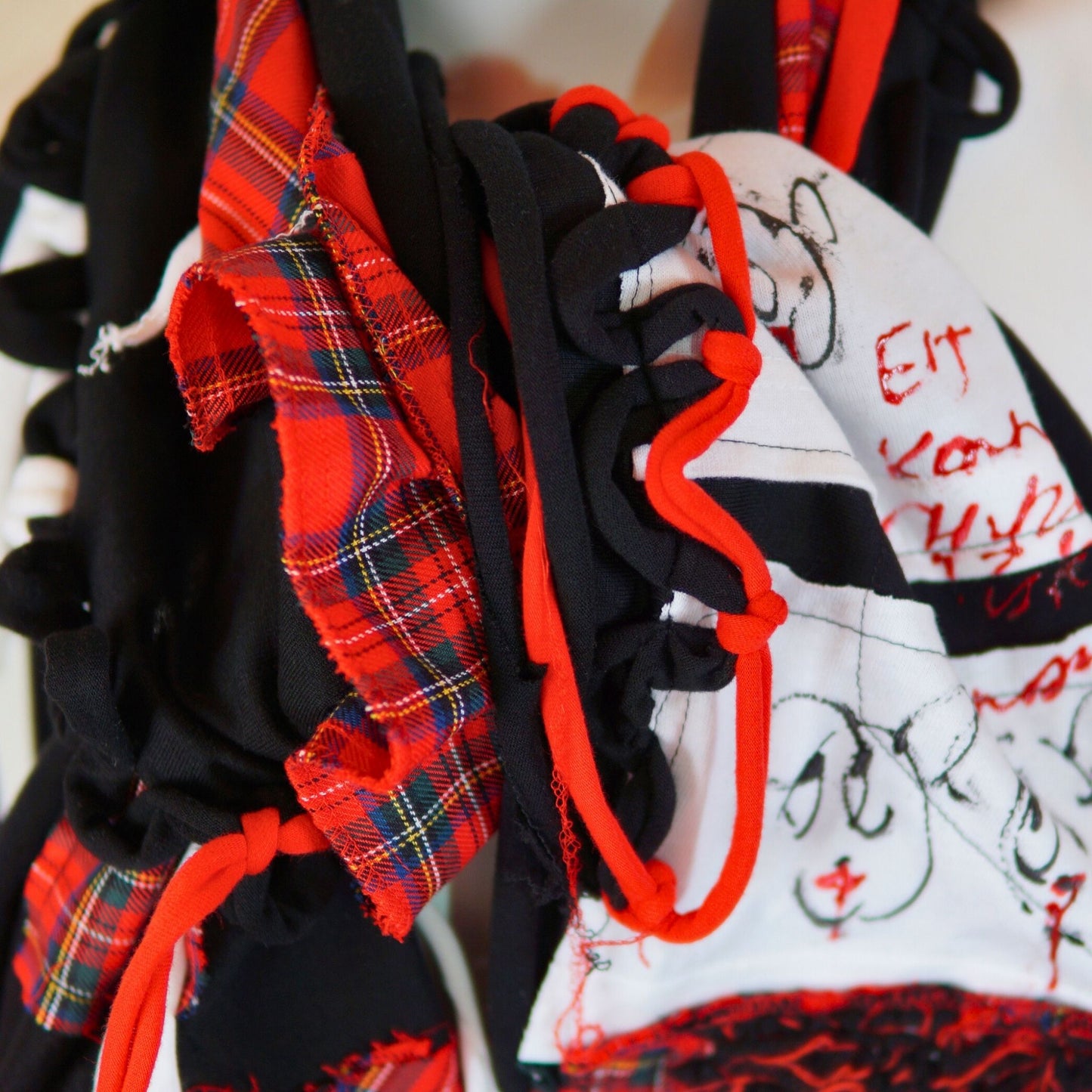 Face No.003 | Fabric Art  Red Tartan Design – Black Scarf