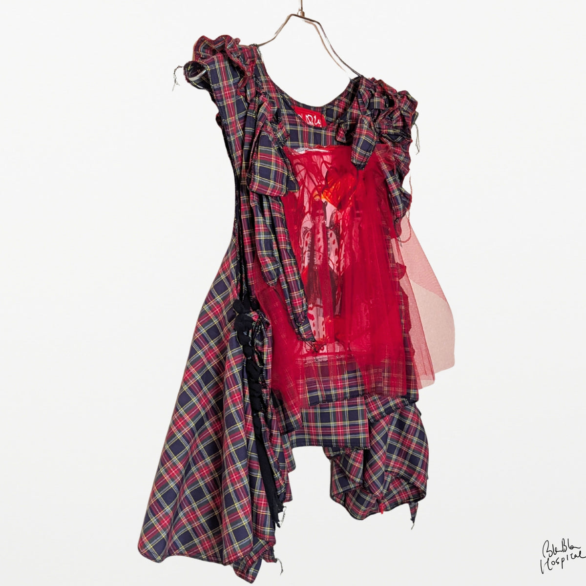 ART CURTAIN | Navy Check Sleeveless Top