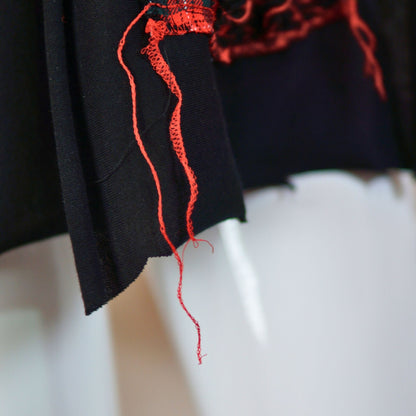 Face No.003 | Fabric Art  Red Tartan Design – Black Scarf