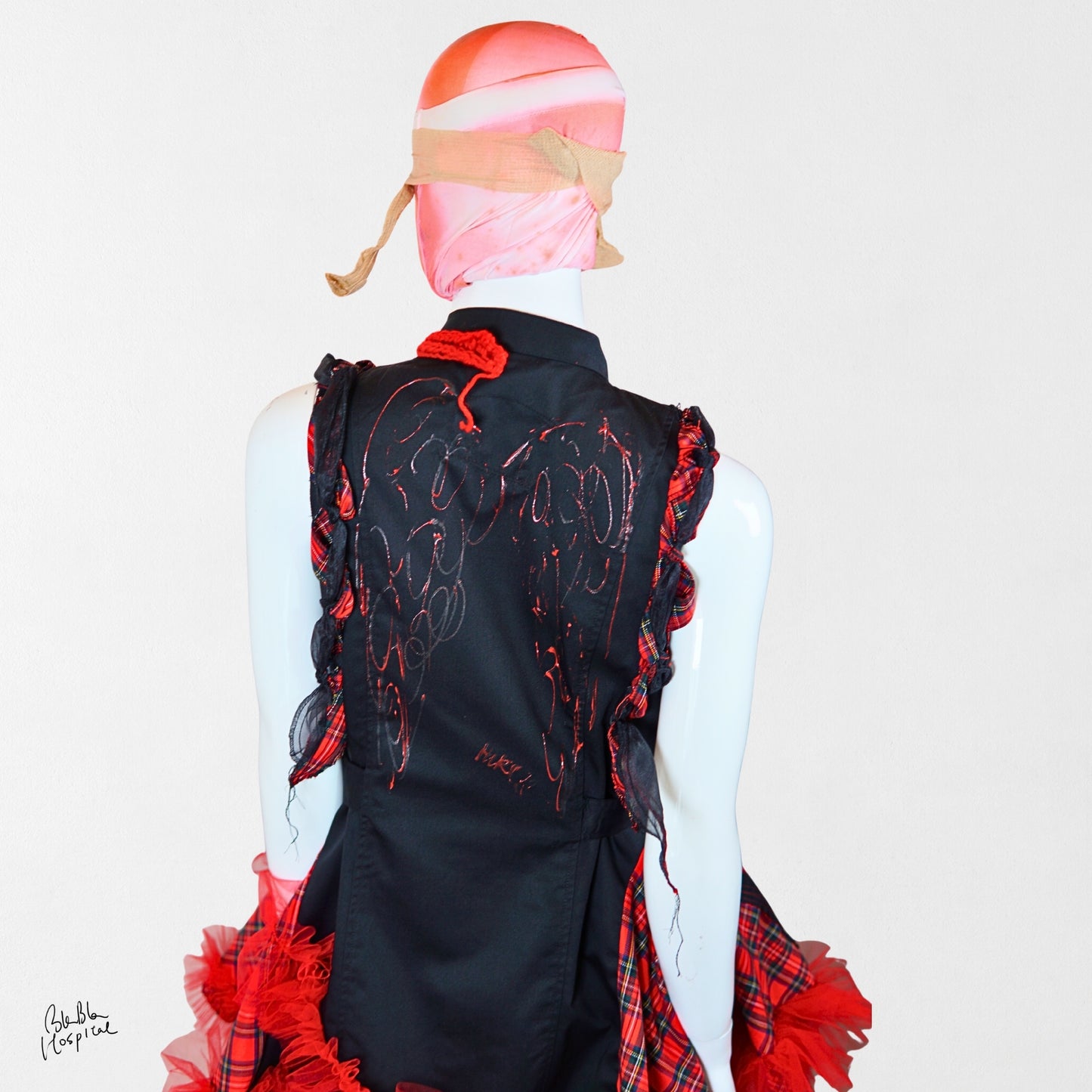 Heart No.004 | The Nurse – Black Nurse Dress