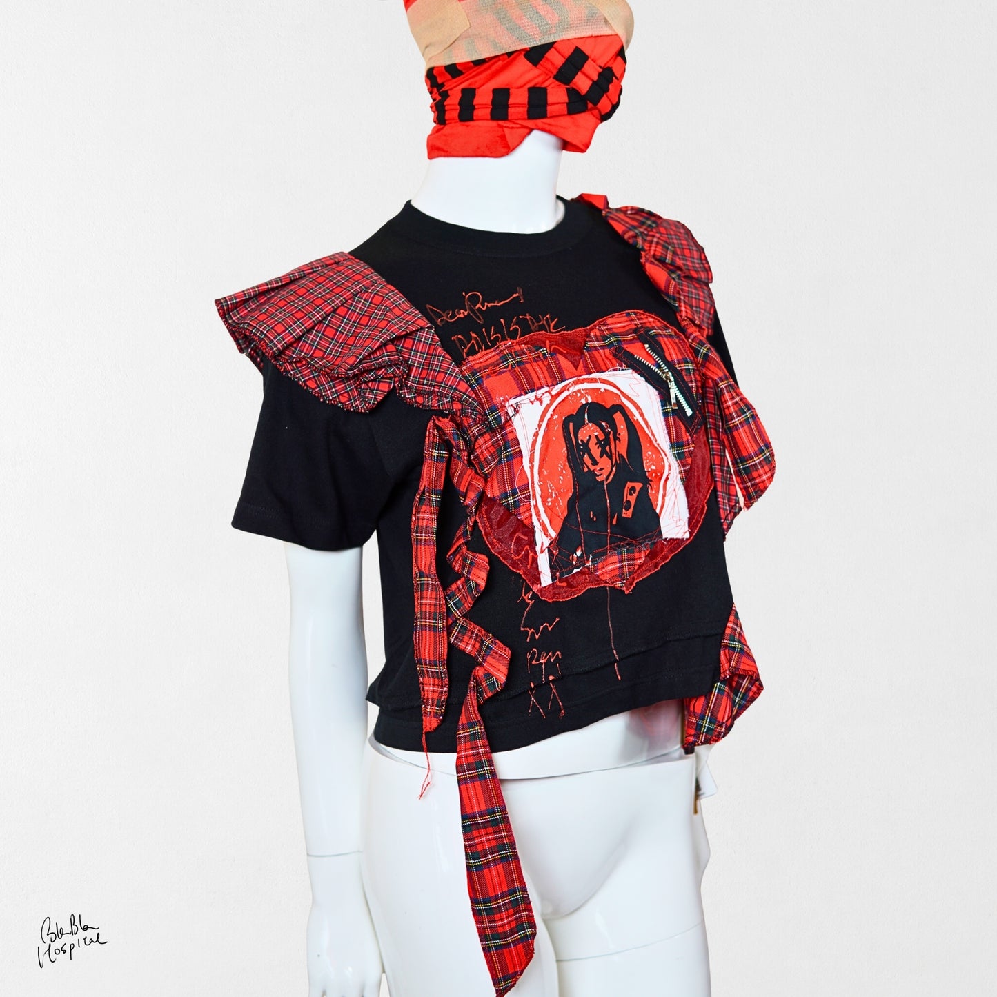 Heart No.001 | Memory in Red and Black – Black T-shirt